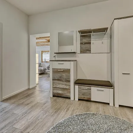 Leutner Apartment